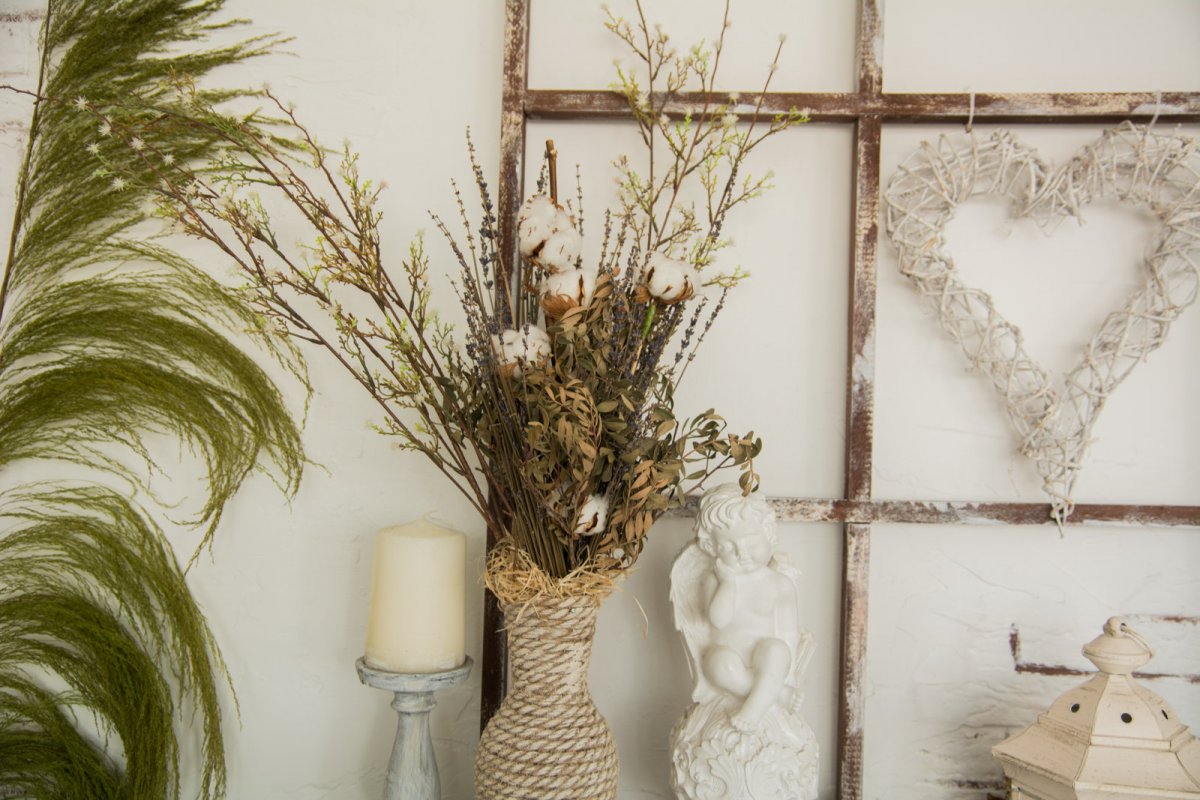 Dekoracja z traw i kwiatów