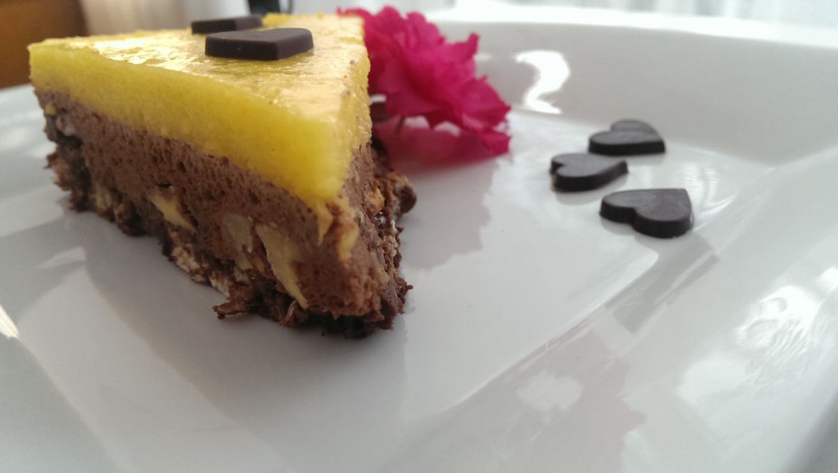 Ciasto z musem czekoladowym i mango :)