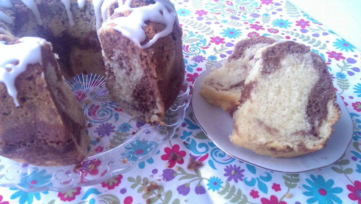 Babka piaskowa dwu0kolorowa