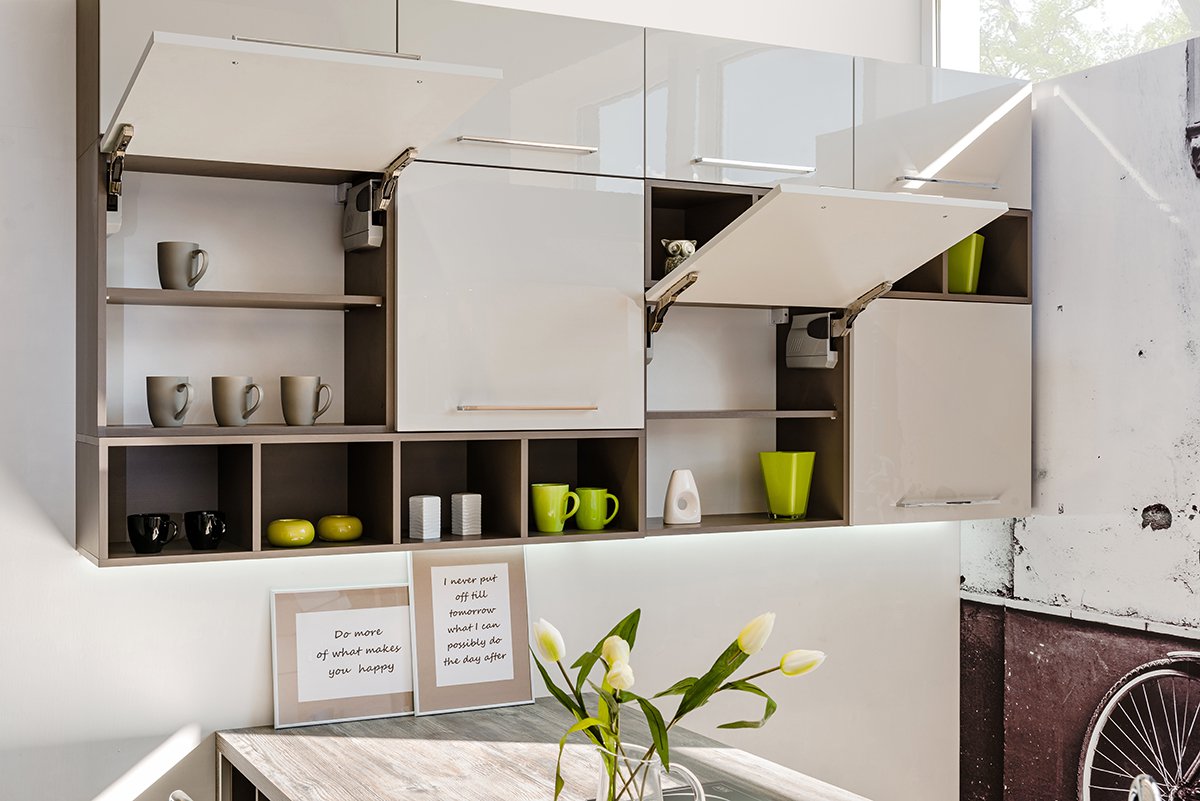 Nowoczesne podnośniki do szafek