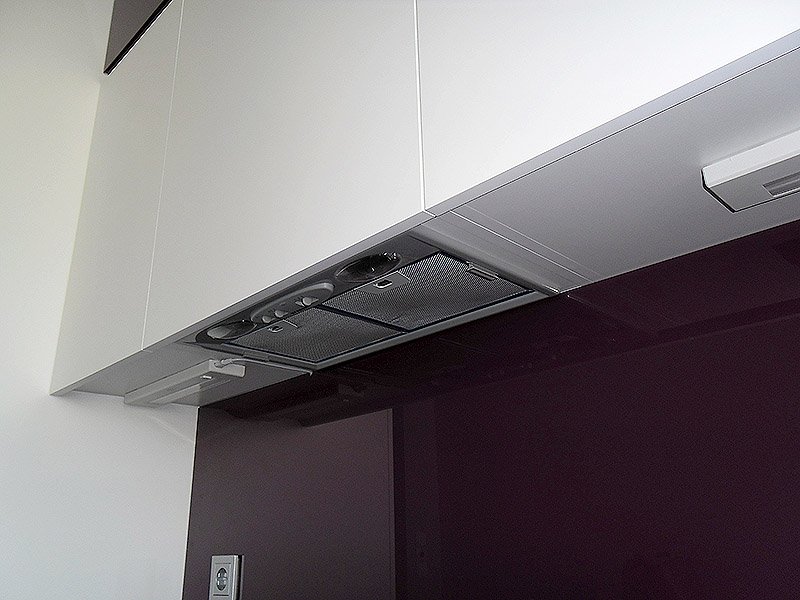 Okap wbudowany w szafkę