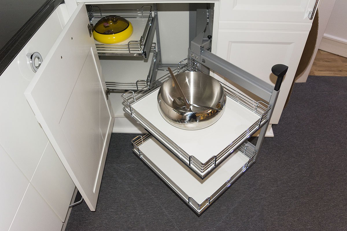 Wyposażenie dodatkowe szafek narożnych