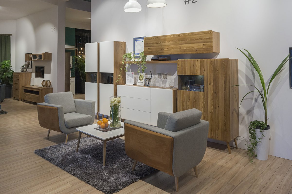 Zestaw mebli salonowych wraz z fotelami