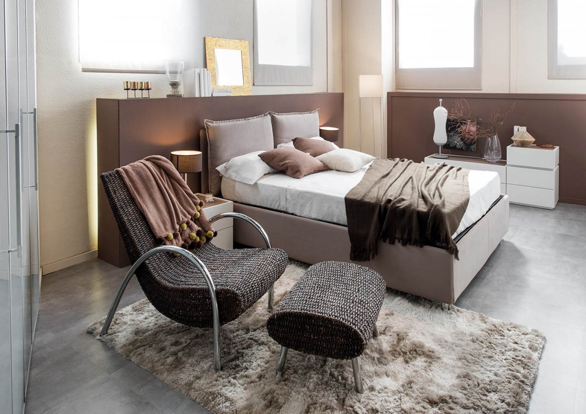 Nowoczesna sypialnia w odcieniach różu