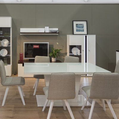 Meble Bydgoskie, propozycja stołu i krzeseł do sypialni