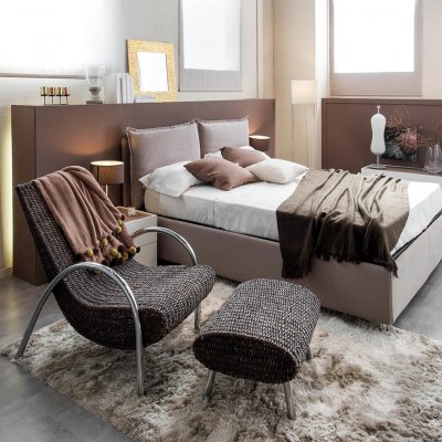 Nowoczesna sypialnia w odcieniach różu