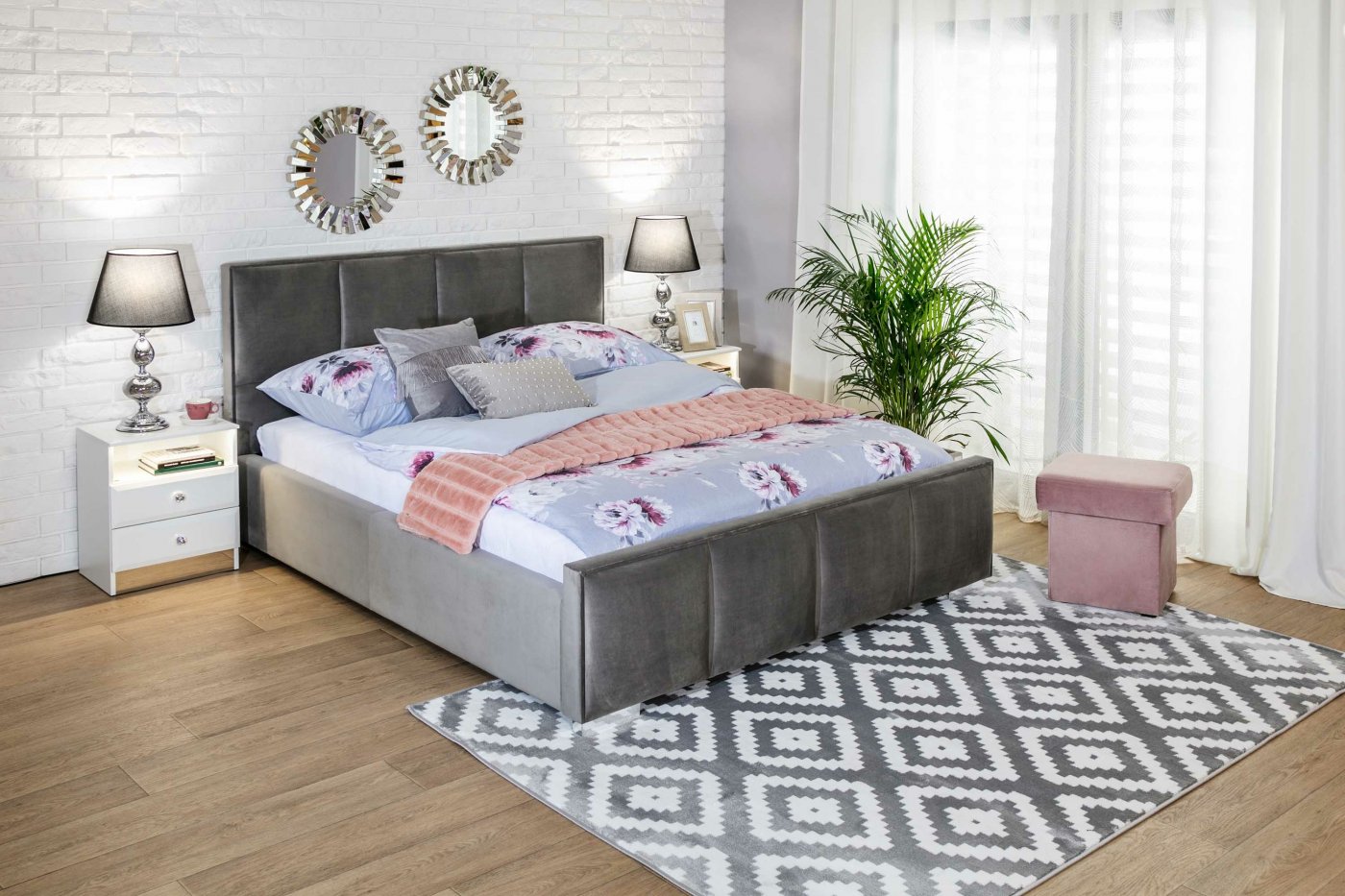 Sypialnia glamour: jak wybrać materac 160 × 200, który dopełni Twój luksusowy wypoczynek?